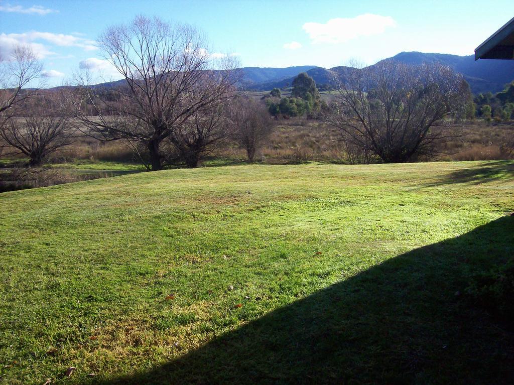 Colonial Inn Guest Rooms Yackandandah ภายนอก รูปภาพ