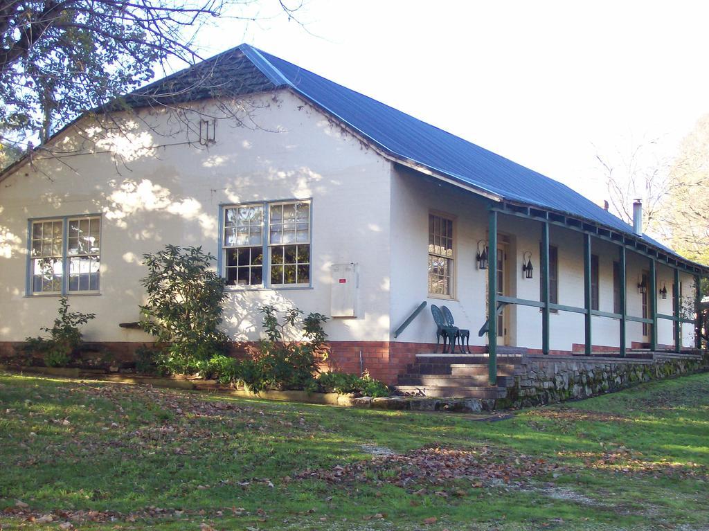 Colonial Inn Guest Rooms Yackandandah ภายนอก รูปภาพ